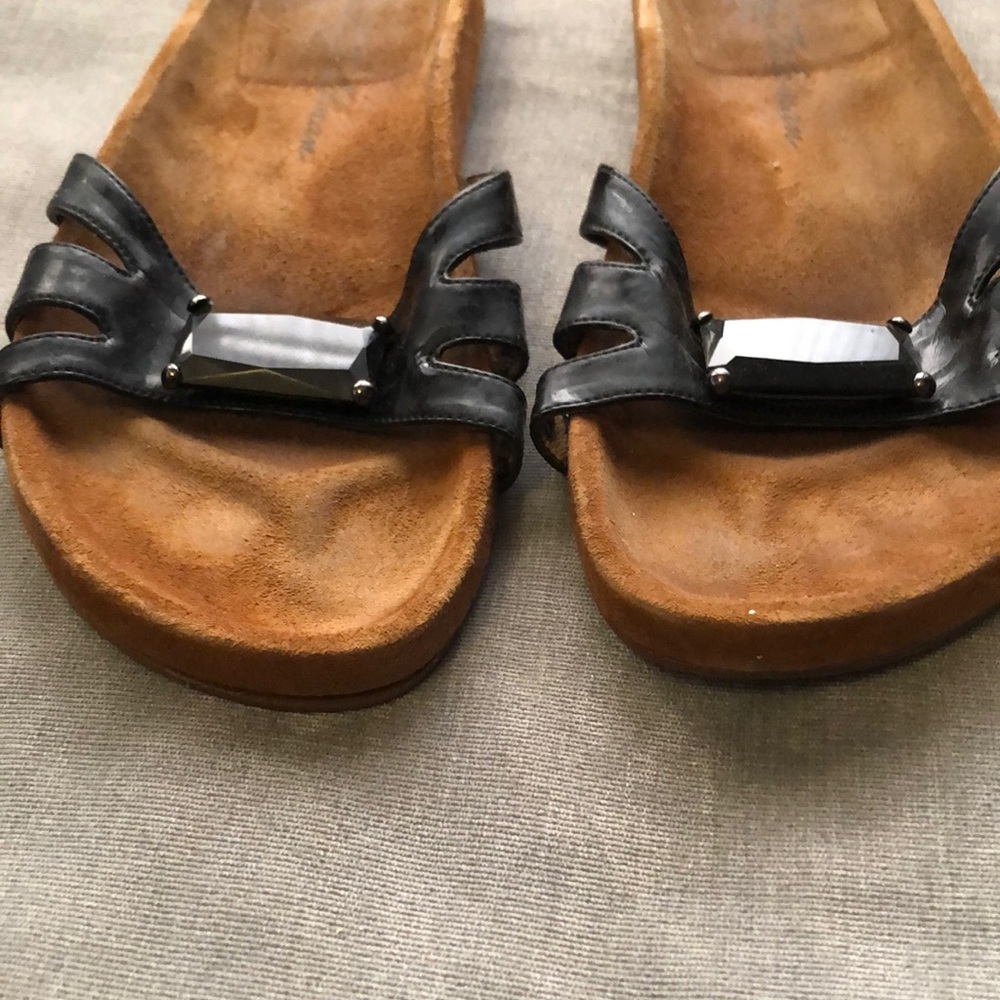 Beverly Feldman sandals black jewel size 8